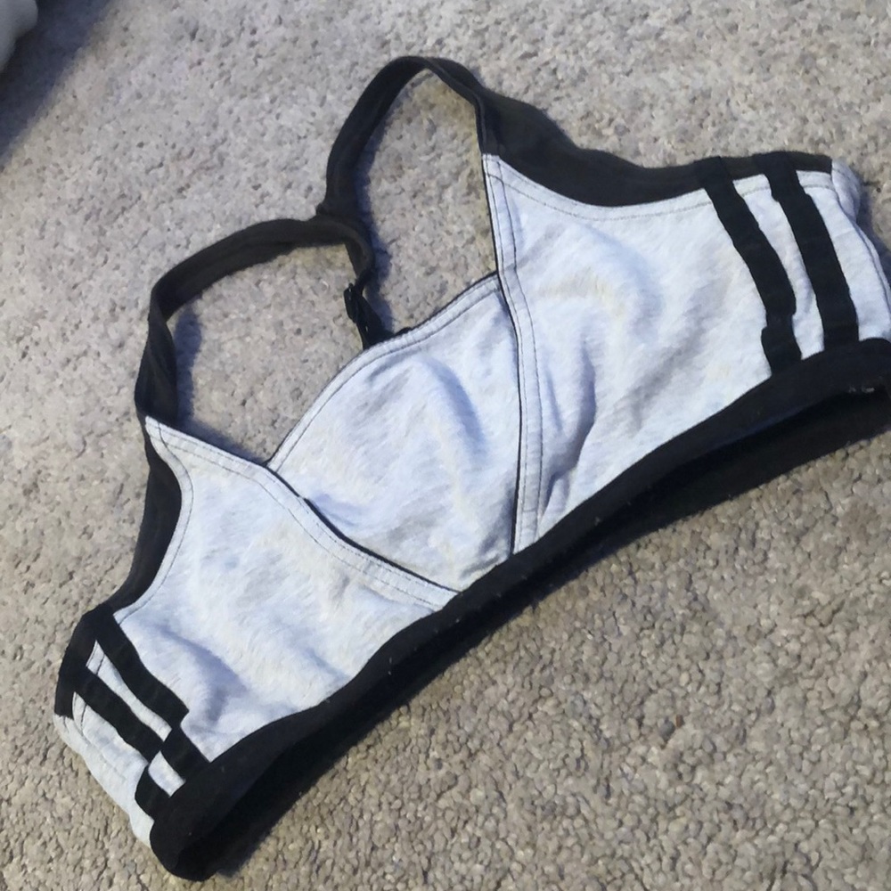 Sports top